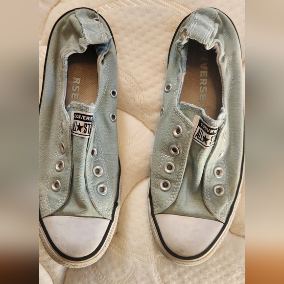 Converse - Picture 1 of 4